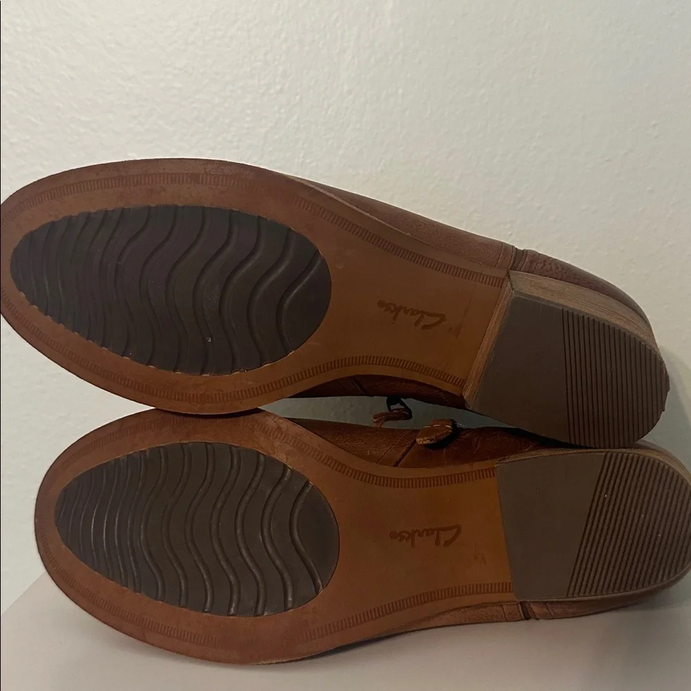Clark’s Artisan Collection Cognac Tan Brown Leather Booties Size 11 - Picture 8 of 11